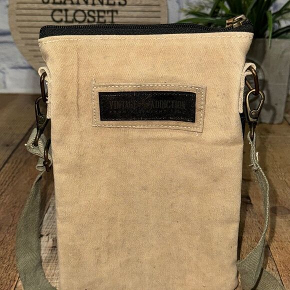 Vintage Addiction Purse/Bag Crossbody Summer Lovin Tent Recycled Military Tents - Picture 9 of 13